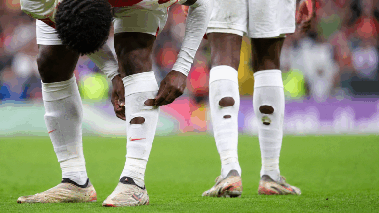 Kaus kaki bolong